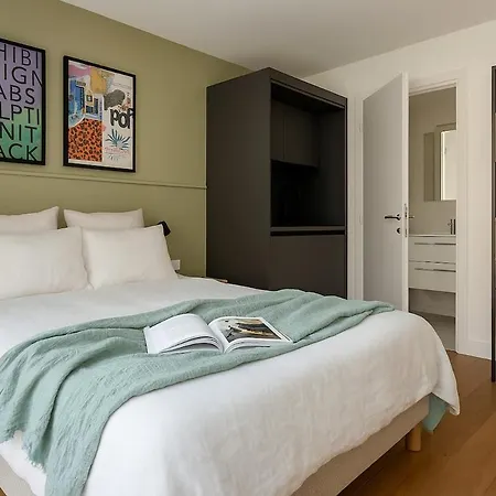 With View Of Montmartre Apartment *